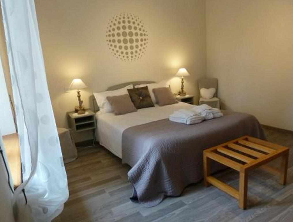 Saint-Hilaire-de-Court Chambres D'Hotes De La Junchere الغرفة الصورة